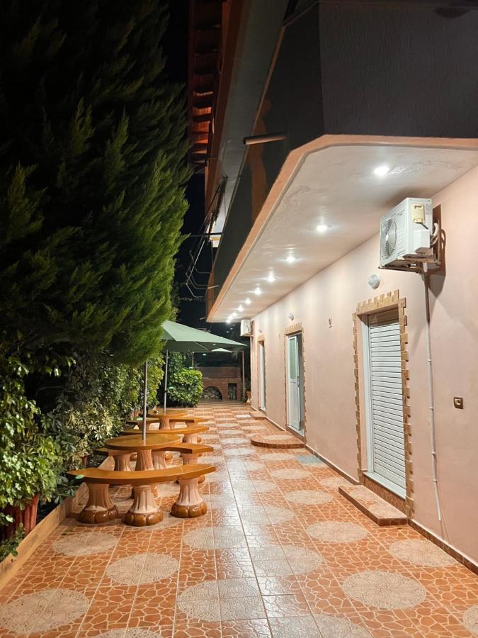 Hotel Moscopole Ksamil Exteriér fotografie