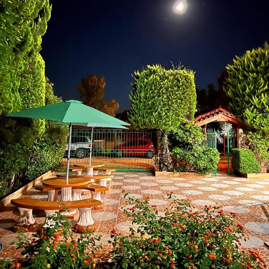 Hotel Moscopole Ksamil Exteriér fotografie